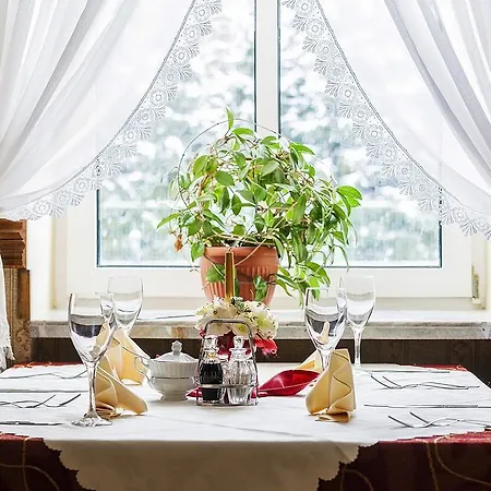 לינה וארוחת בוקר Uroczysko