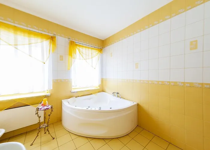 Bed & Breakfast Uroczysko 3*